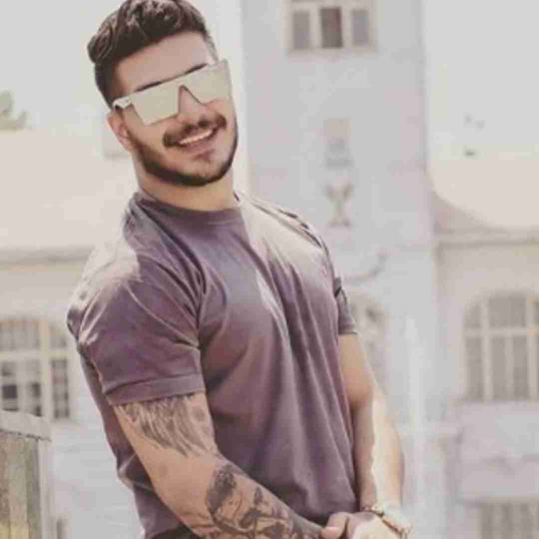 آرمین برمایه اگه هنوز هرشو و یاد تو مسم