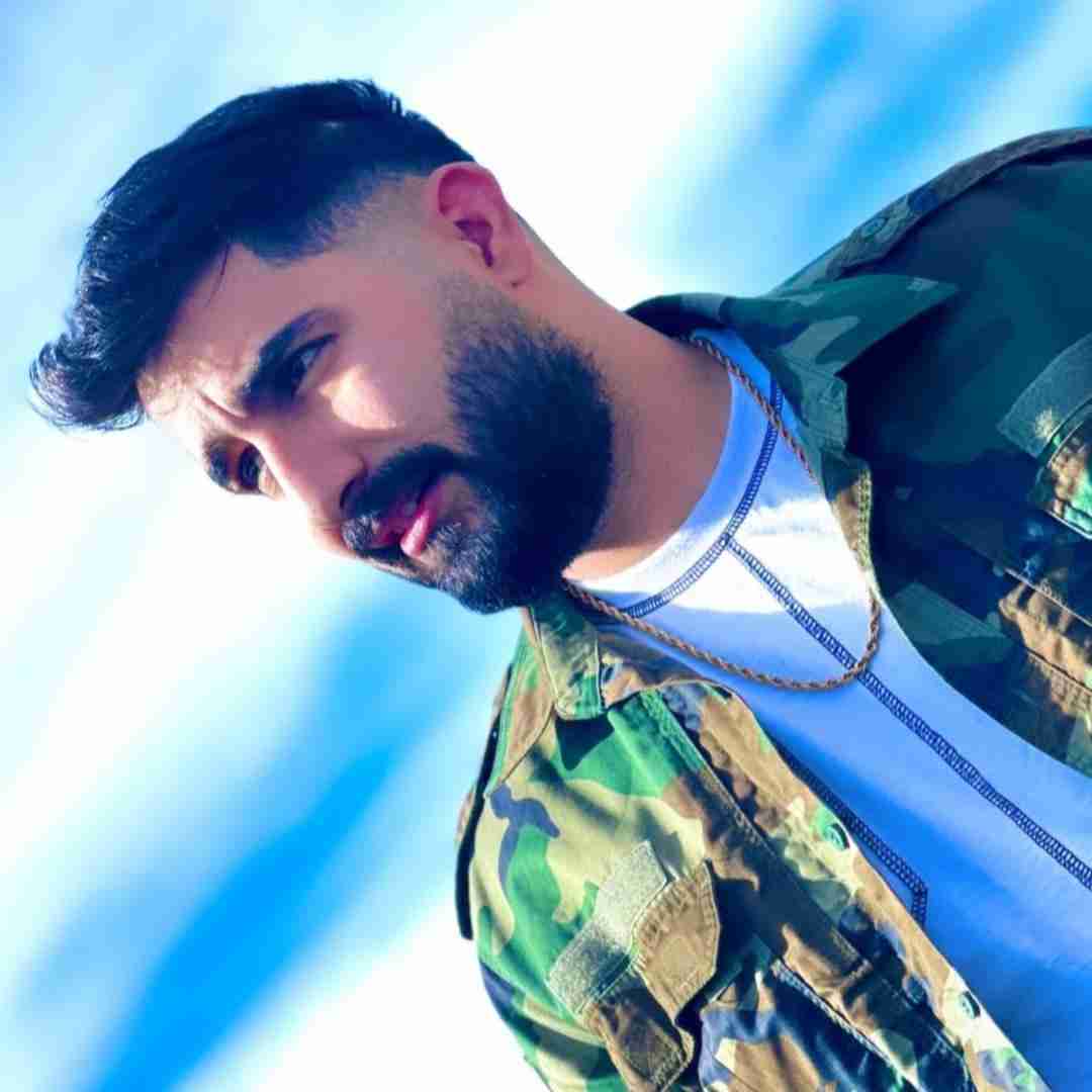 محمد امیری حال خراوی داره تیر هوایی داره