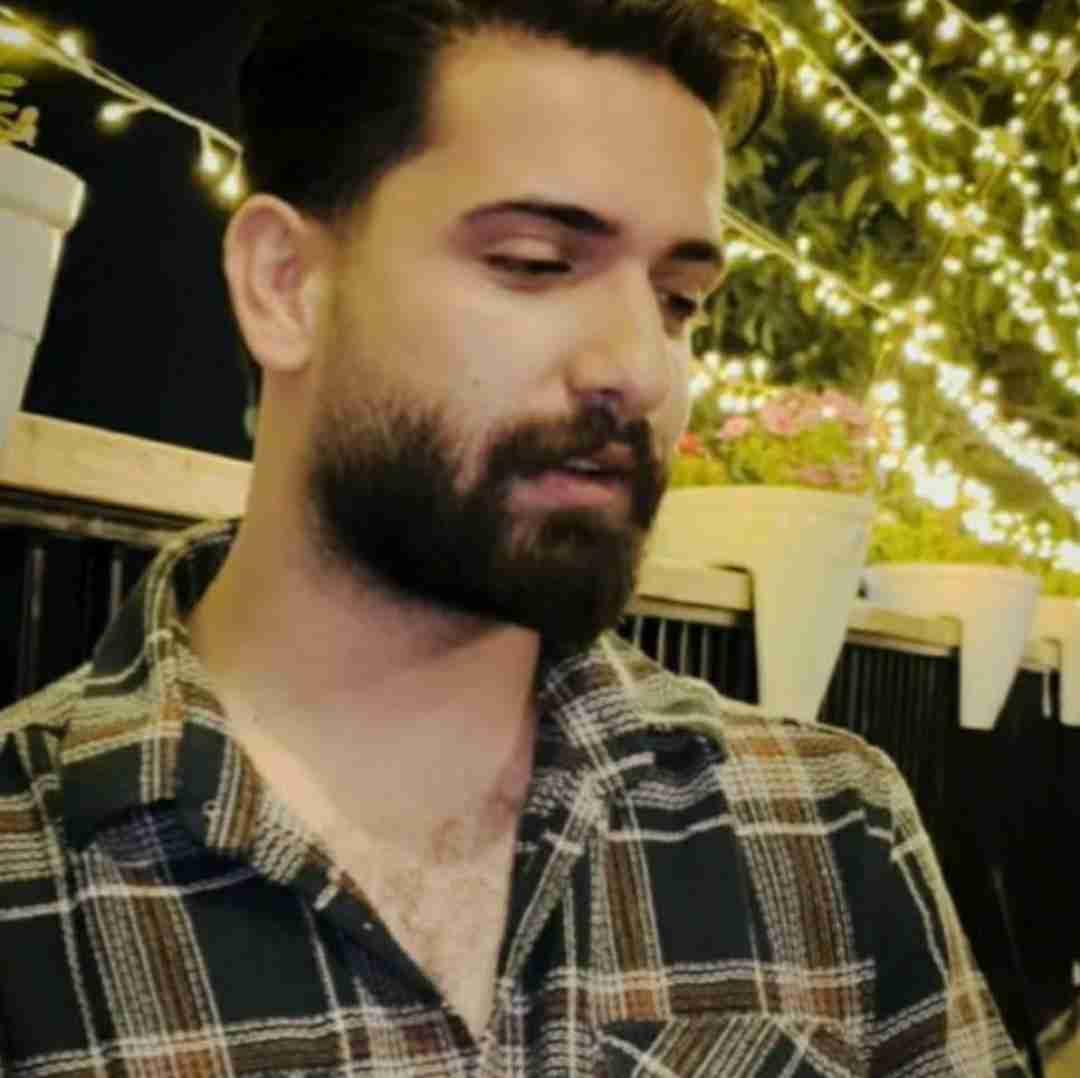 احمد فتحی آیمل خهست ایکنن شکهست ایکنن سینته پر حسرت ایکنن