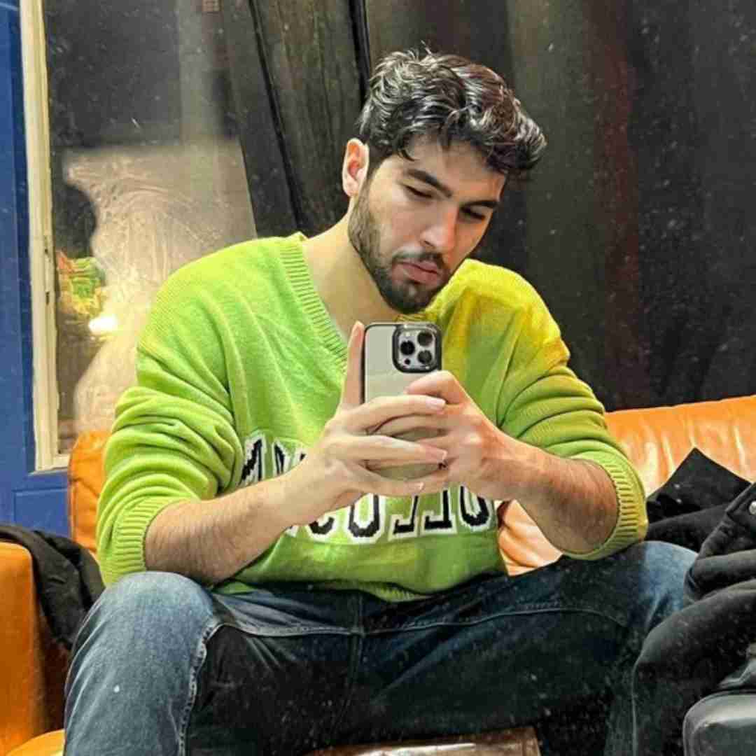 کیارش خیلی دوست دارم بمون با من بیا هرشب توی خوابم