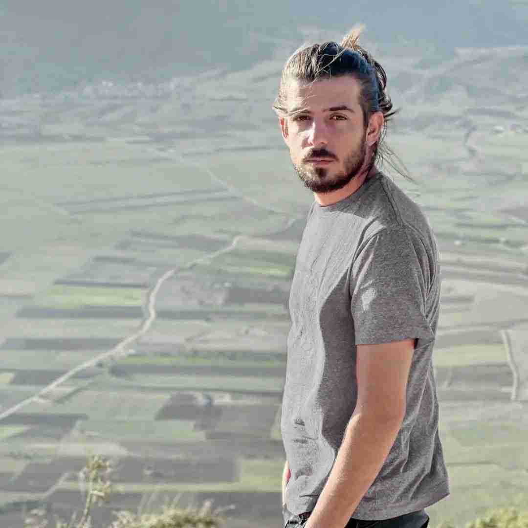 حمیدرضا خواجه کجا روم که مقصدم تویی و من مسافرم