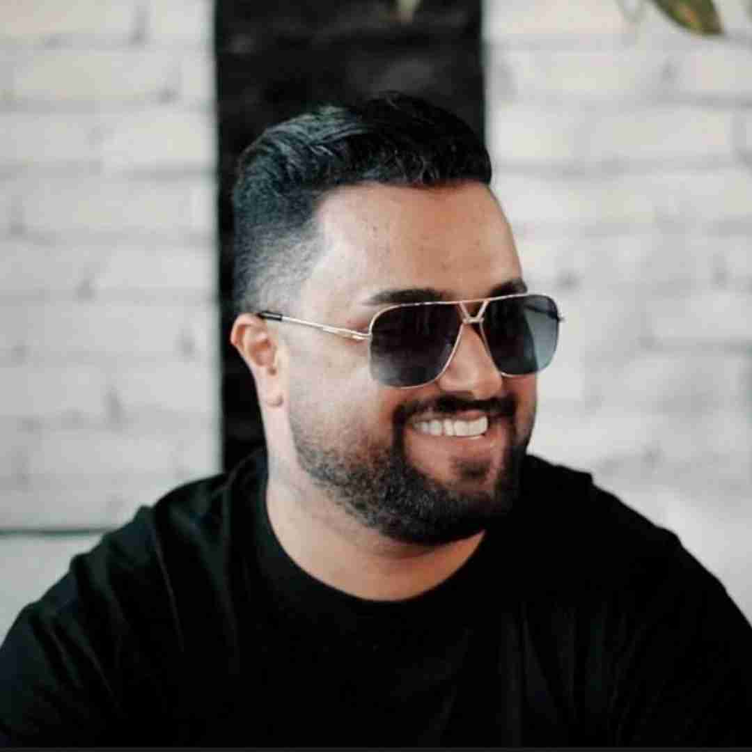 بهنام حسن زاده مه عزیز اونجه دره و منه زنه اشاره