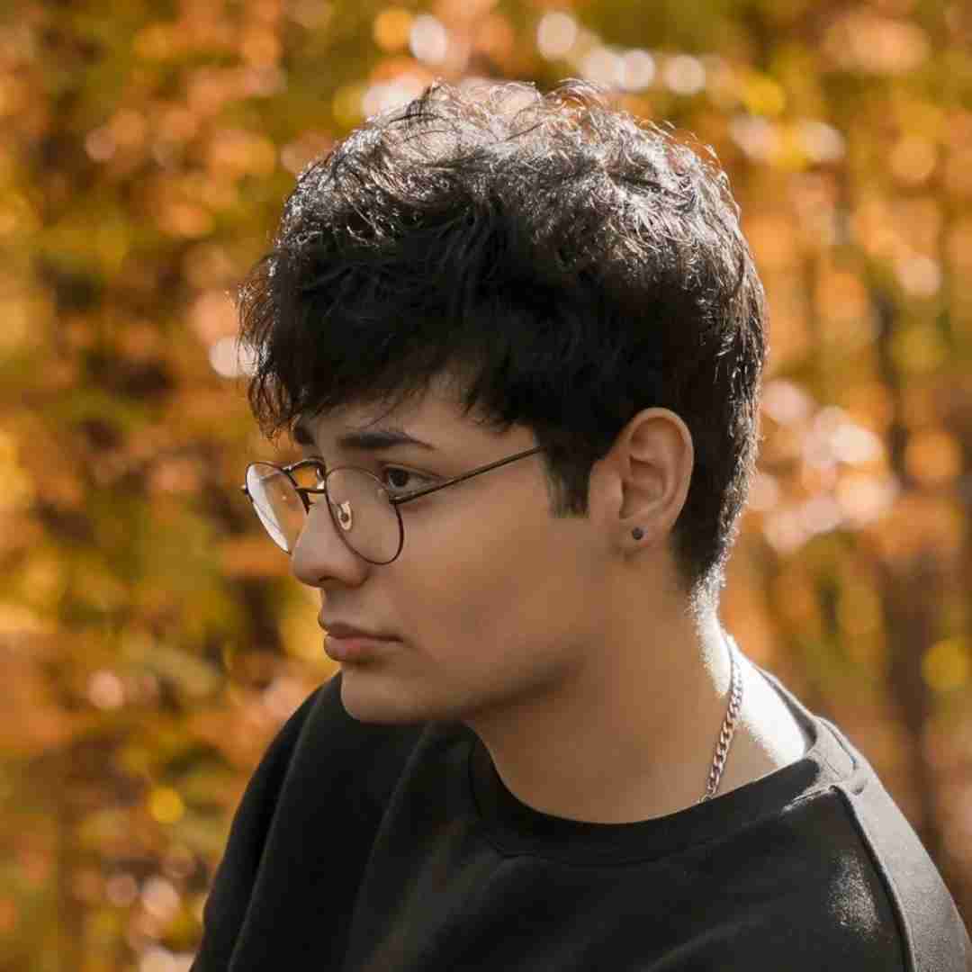 عرفان ابرا یاد تو میفتم تا وقتی یکی شبیهت از پیشم رد میشه