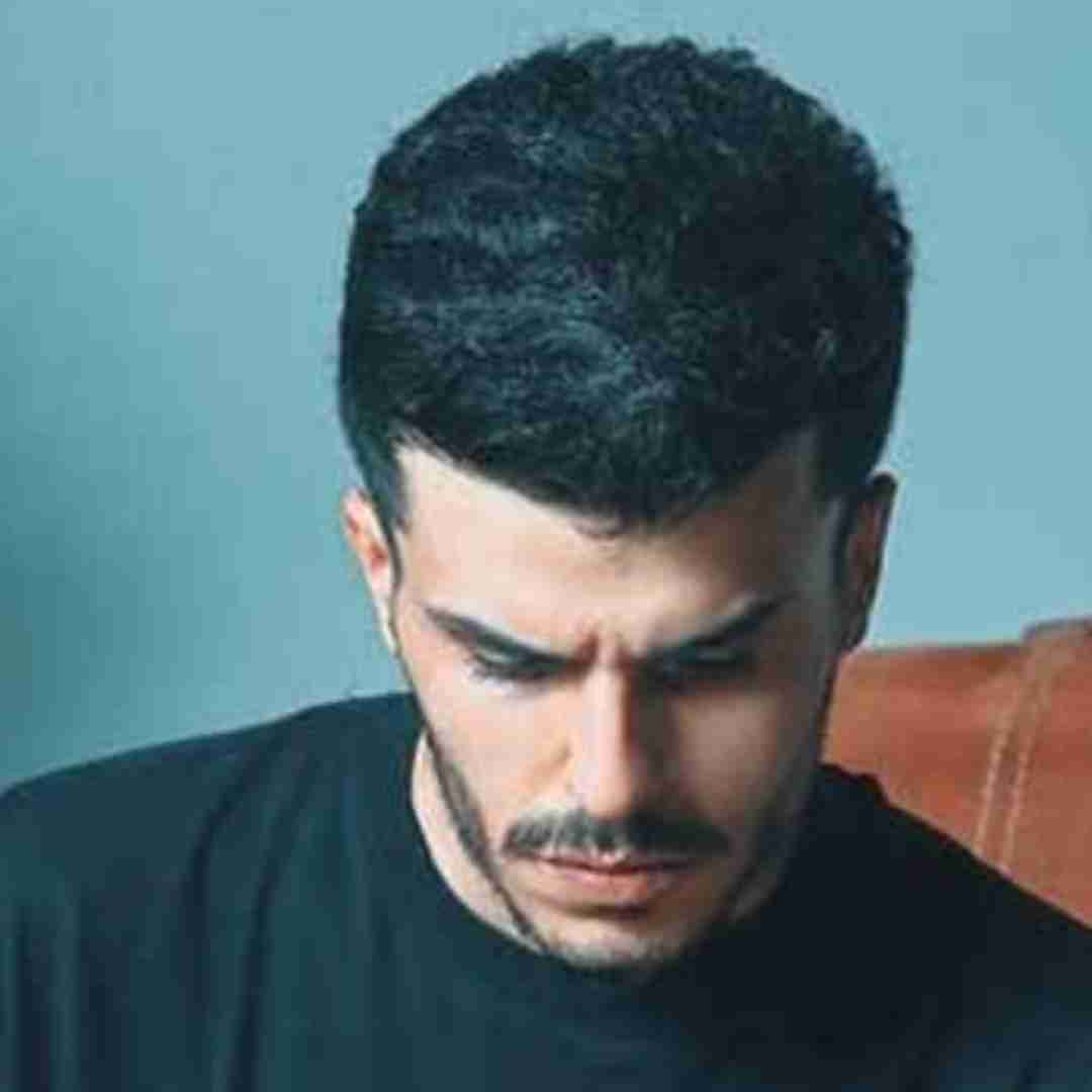 مهریار هی سرتو ننداز پایین تو چشام زل بزن