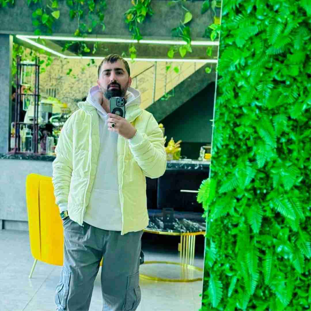 محسن نصری ماه شویلم
