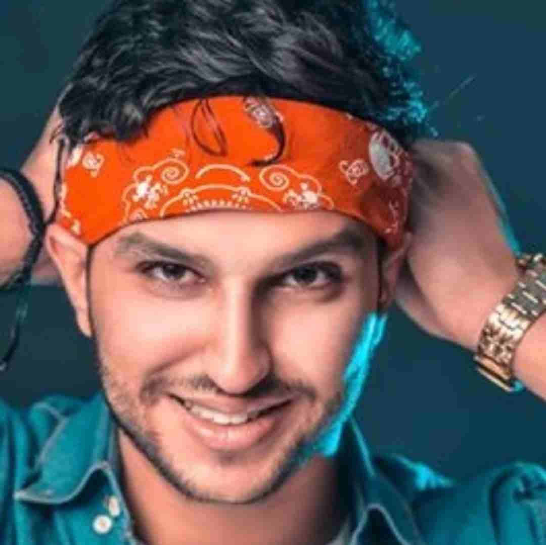 مهراب یه روانی که دلش از همه خستس میدونی دلش