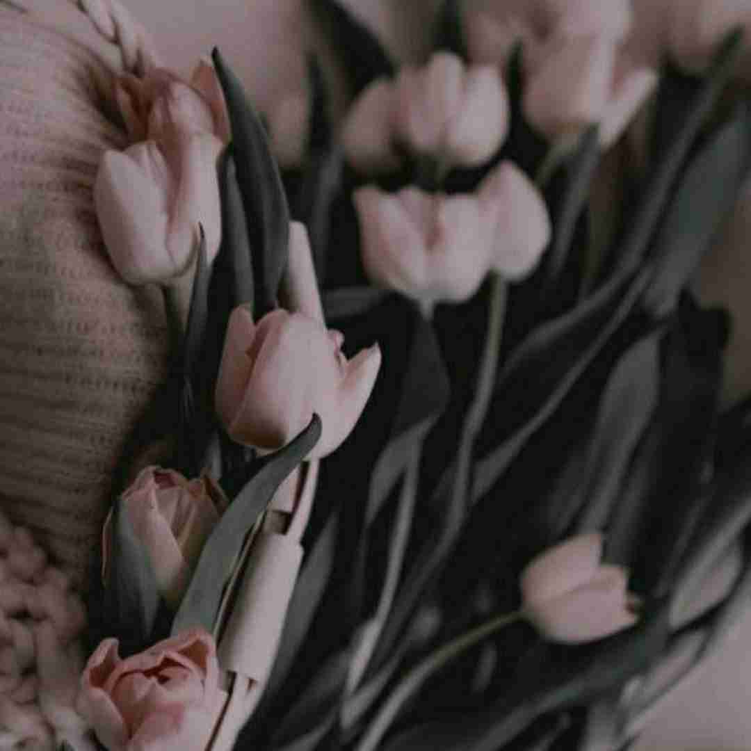  گلم آرامشت آرزوی منه وقتی تو بمونی کنارم گل من میشم زخم رو تنت