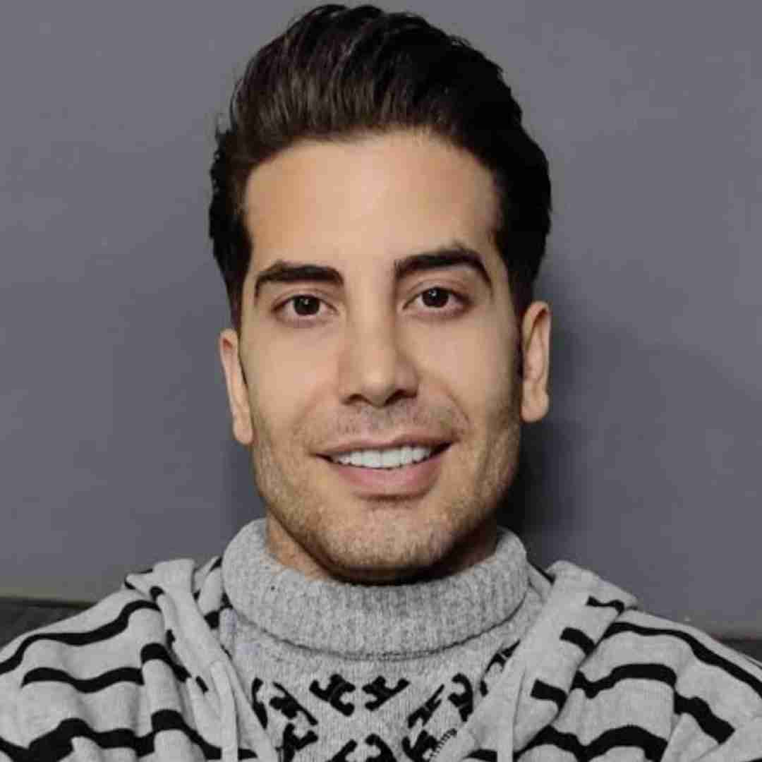 فرشاد آزادی درک نداری بینی که مه چمه توجه نمکنی هی به مه