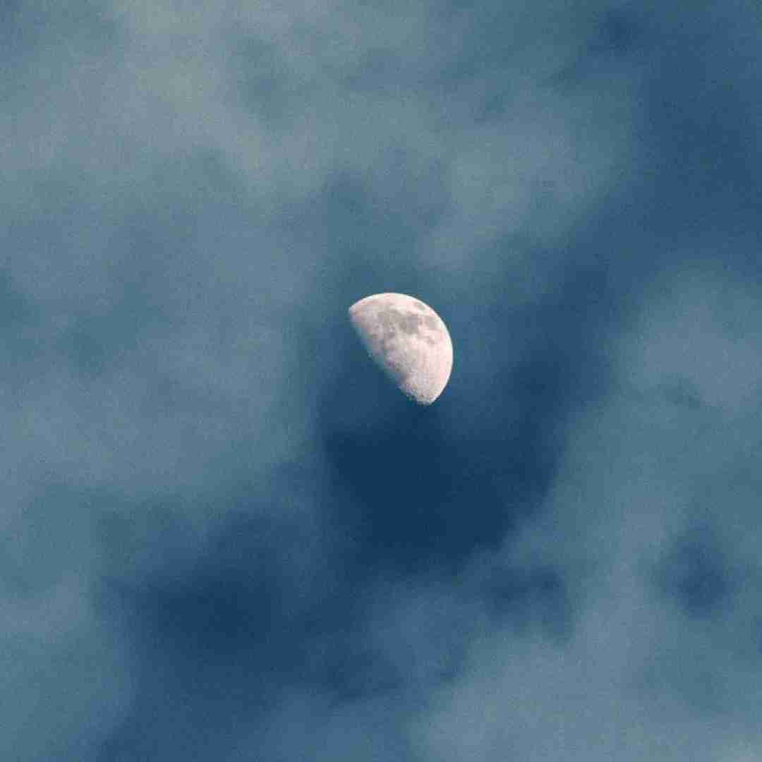 تو شدی مثل خون تو رگام حاکم قلبم با صدای زن