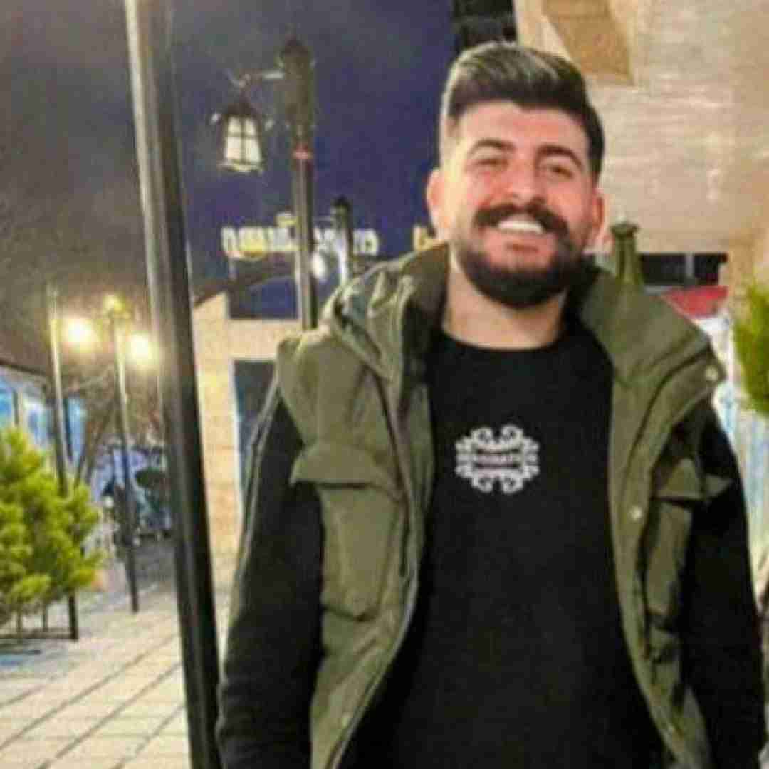 پژمان دستاربندان بوردی چند ماه یه بار زنگی پیامی چیزی