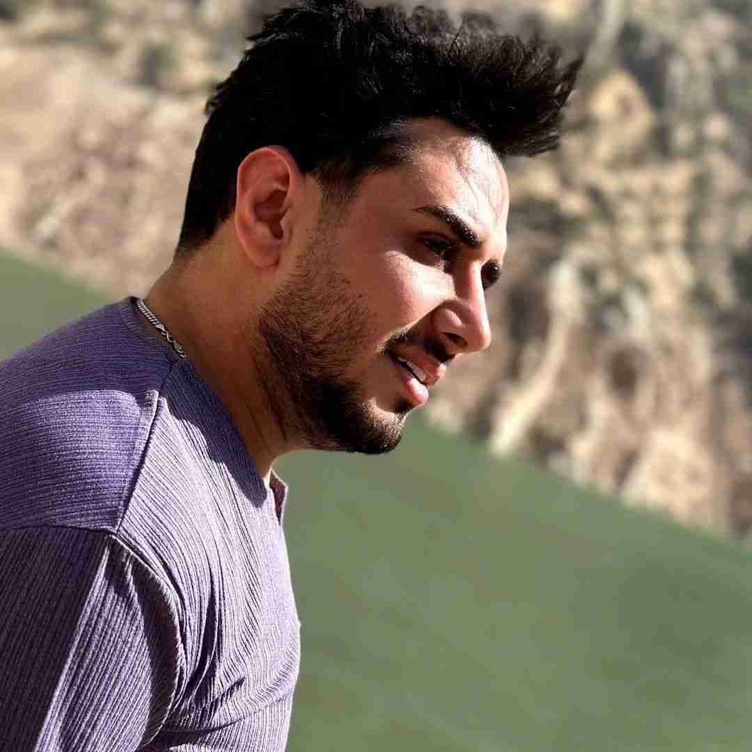 سینا پرهیز نه برا برایی کیدن نه خدا خدایی