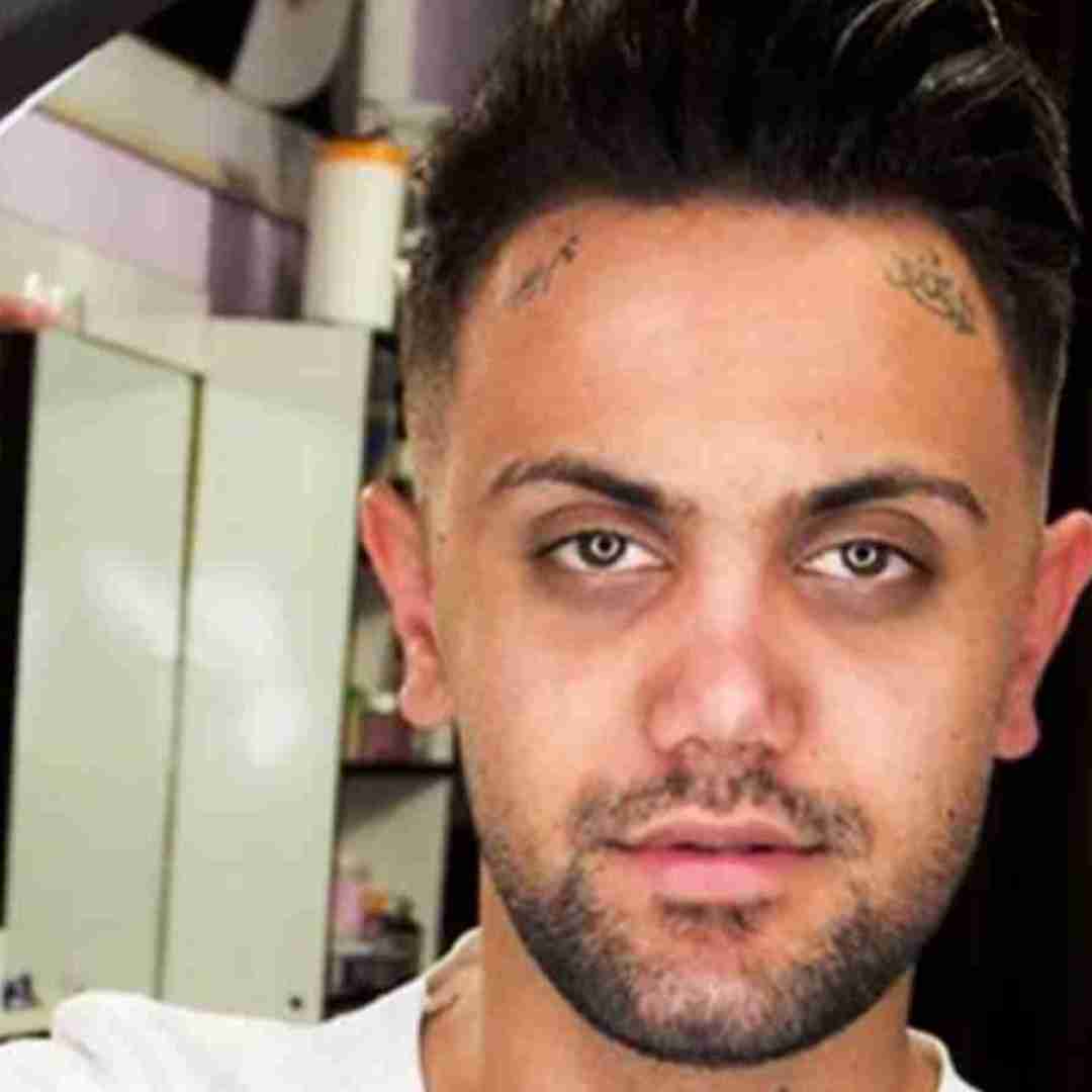 علیرضا رحیم پور زیر آسمون این شهر دلبری دارمه جانه