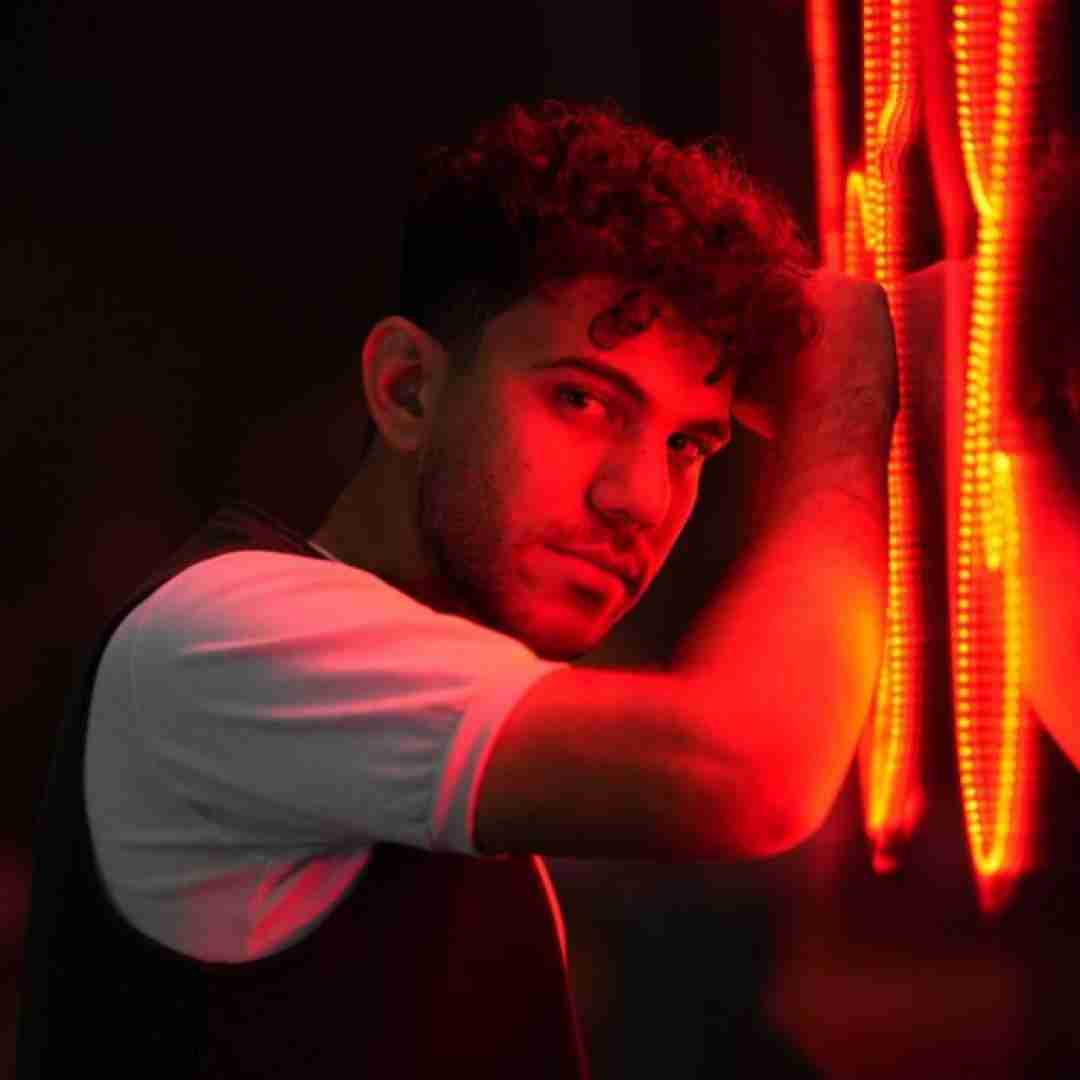 پیام عباسی تا دیدی دورم شلوغه فکر کردی حرفام دروغه