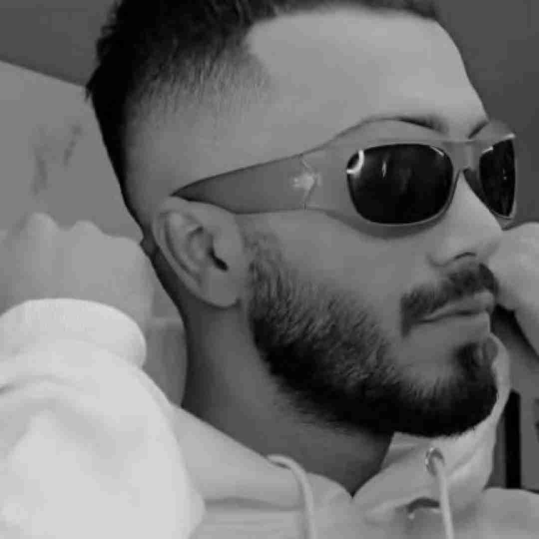 مهراد جم هرجا پیشت نبودم خالی کن جامو خودت
