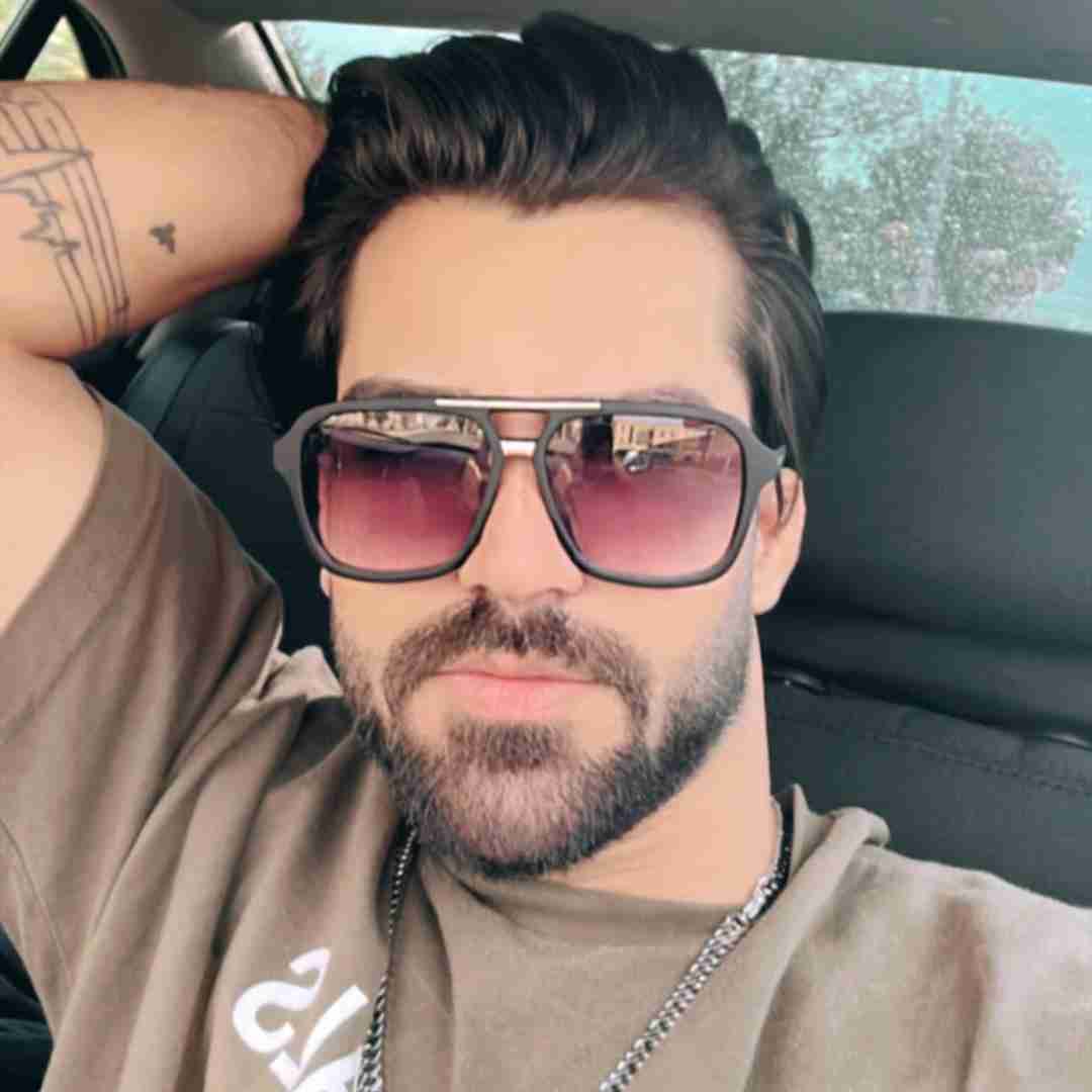 حمیدرضا بابایی طاقتم بی طاقته زدی مثل صاعقه