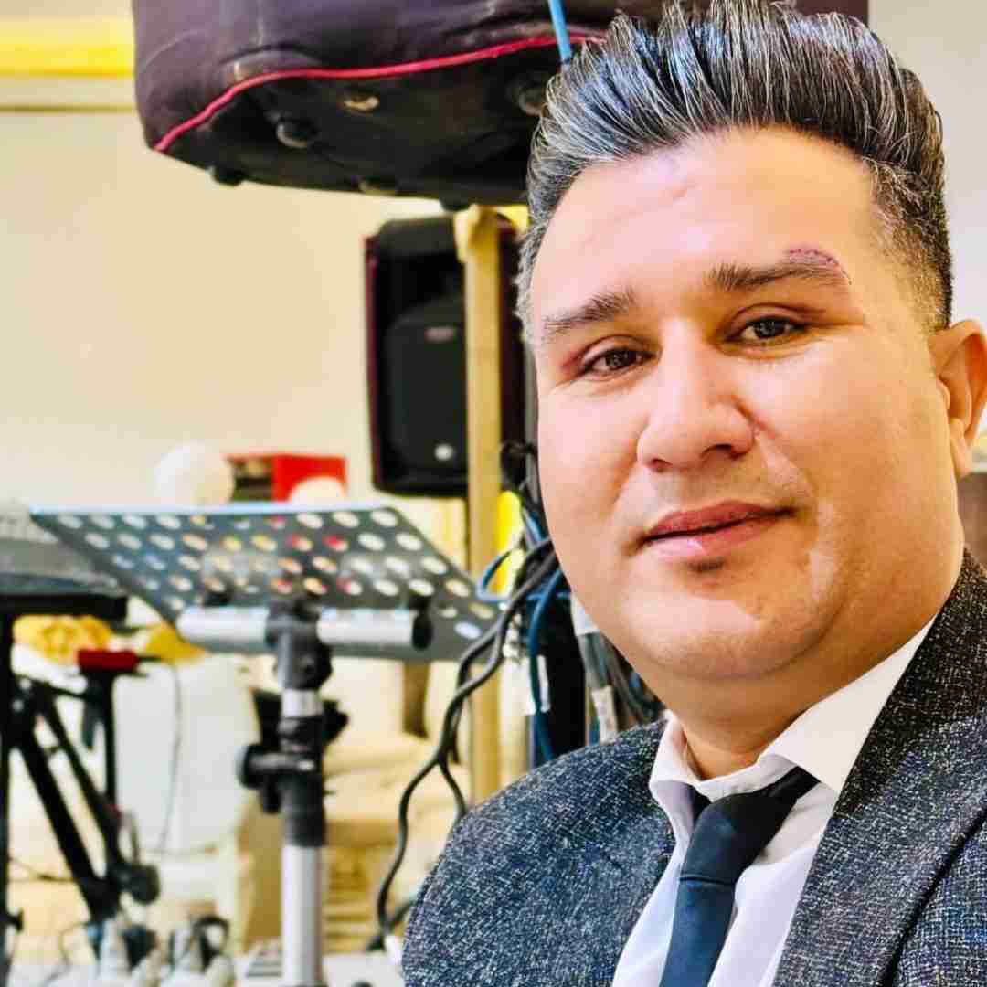 یوسف آبادیانی همیشه تنگ غروب ماتم دنیا گریدم