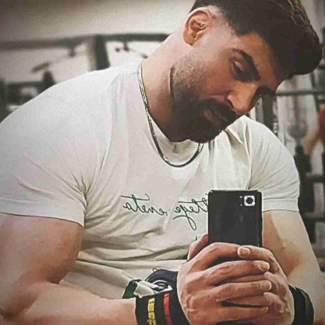 محمد محرمی بیا منو از این شبا ردم کن من پاهام راه نمیاد
