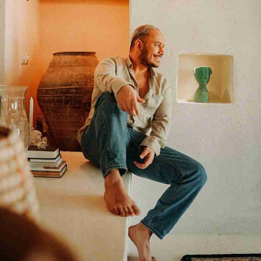 اشوان همه جا حرف از تو تبریک میگم عشق من