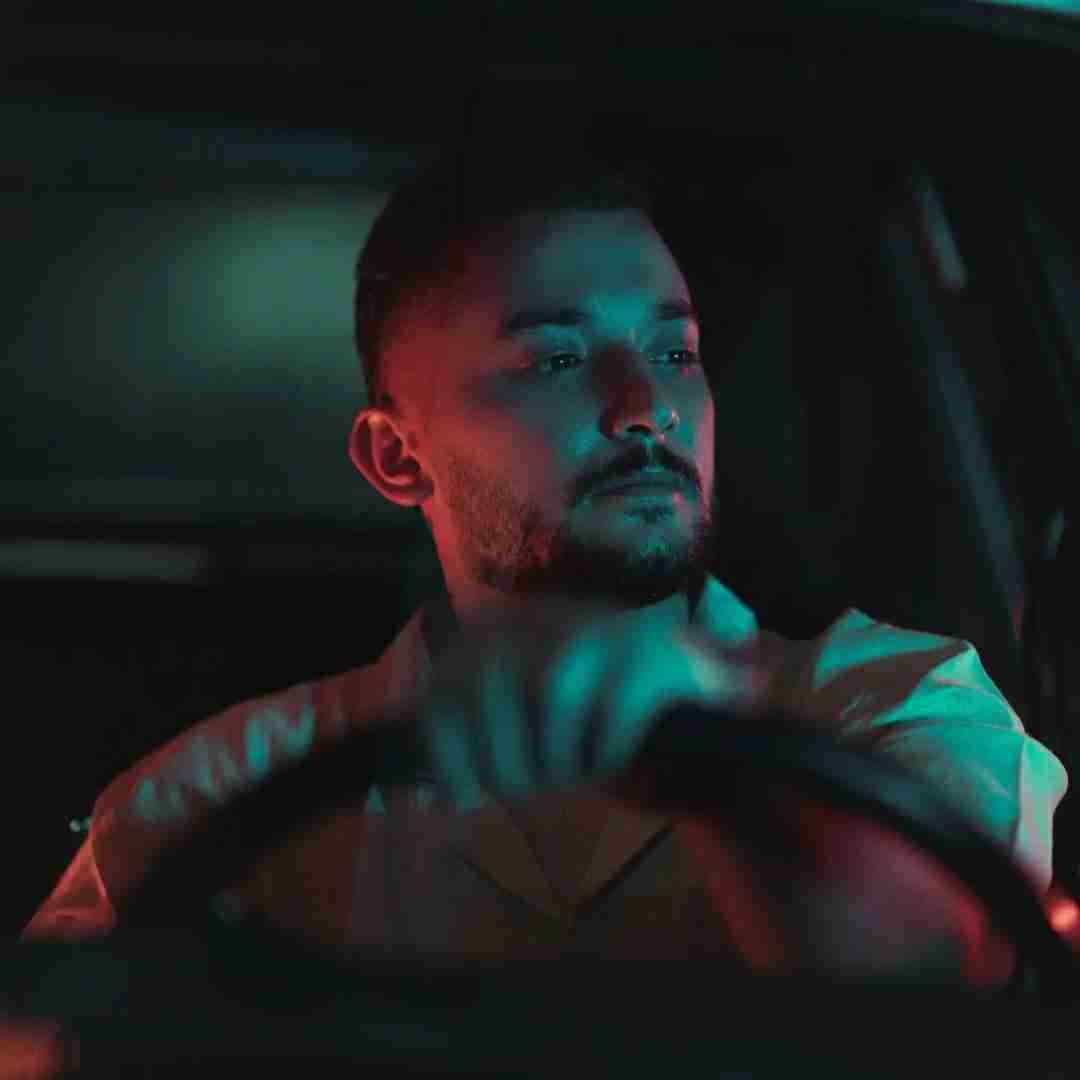 هومن آدینه هنی هم هام د یاد تو (ورژن لایو)