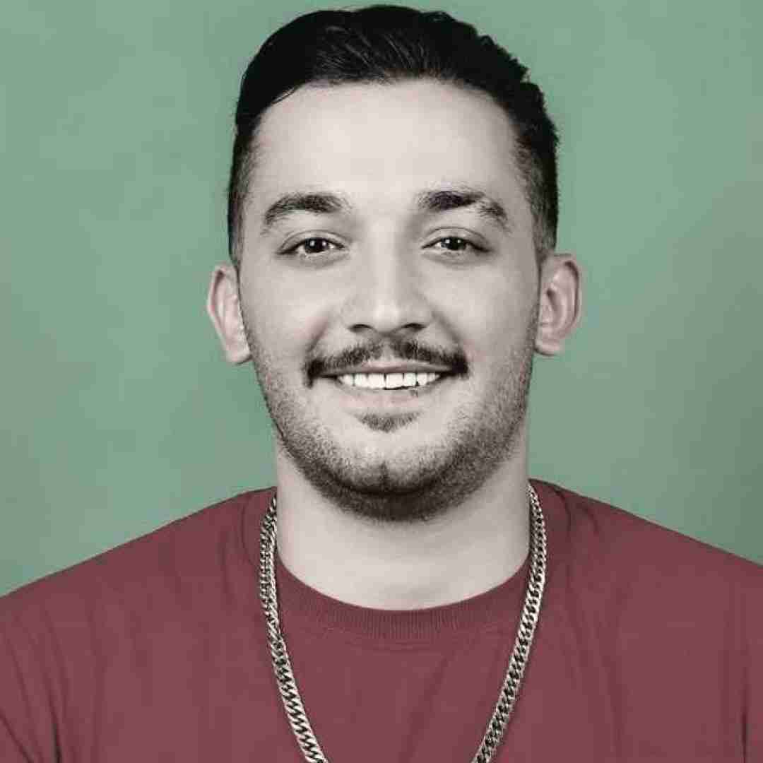 هومن آدینه بیا ورگردیم وه یک مه یارتم