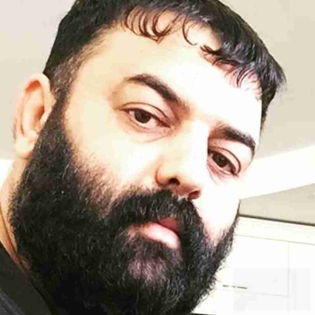 ناصر تنها باشه دنیا ما که هرچی از تو خواستیم تو به ما