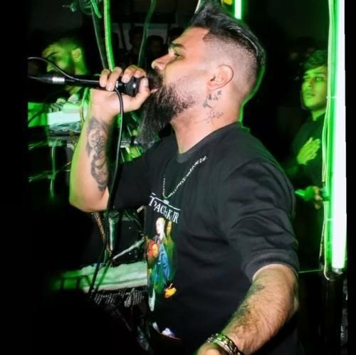 فرهاد جهانگیری غریبی کشیدم نبودی شکستم بریدم