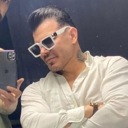 دانلود آهنگ سر بی گناه وه سر داره سراسر ایرون کل عزاداره از فرهاد فرهادی